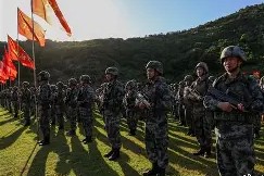 KAIYUN SPORTS-门兴格拉德巴赫训练开放日；今晨强势反弹引欢呼；社区盾在即；更衣室氛围转暖