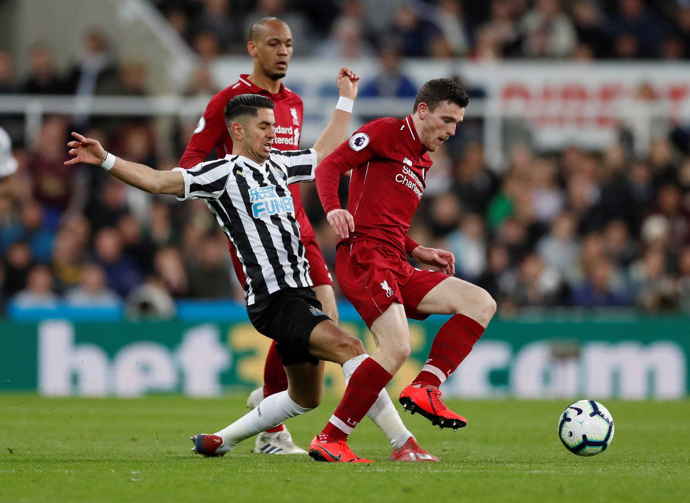 纽卡斯尔发布备战花絮，加时末段再遭质疑，欧联任务艰巨，团队化学反应显著(末段爱情付小羽结局)