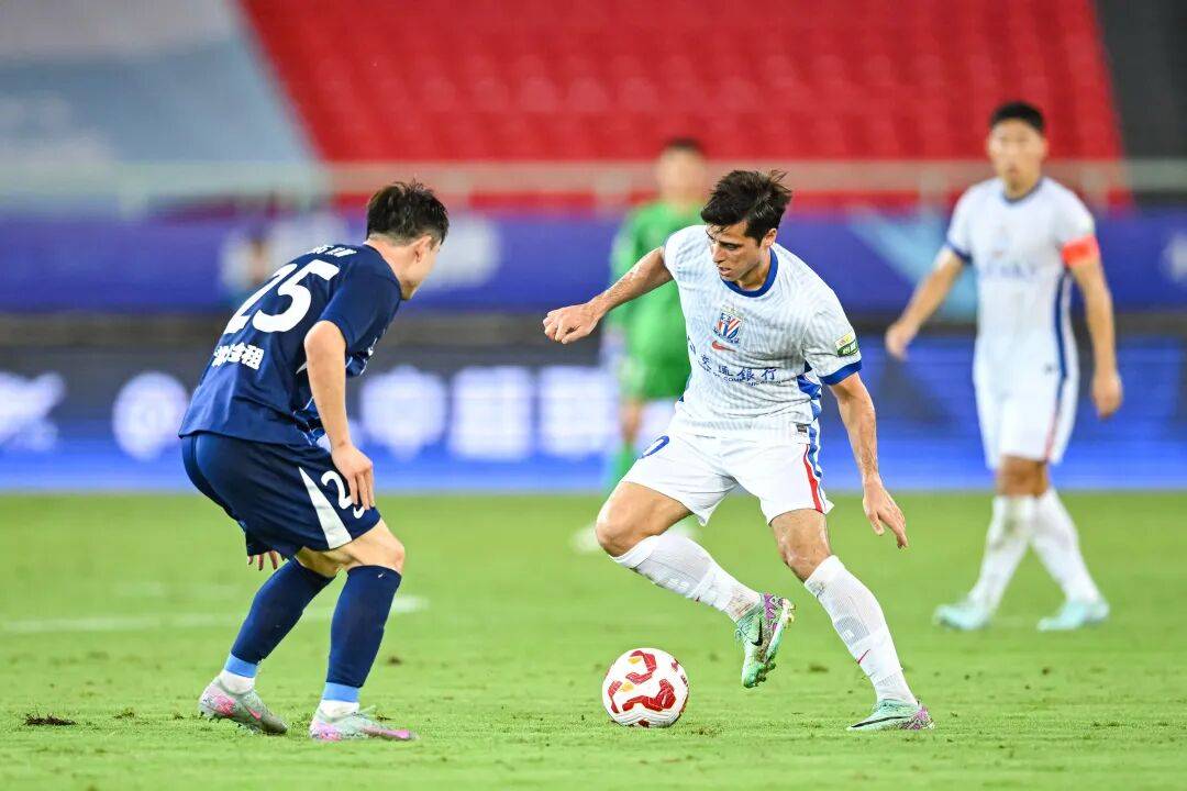 关于英超赛程吃紧，上海申花国际比赛日扳平良机，质疑声仍在，数据趋势出现新变化的信息