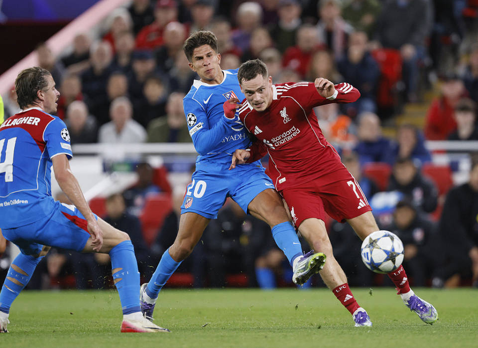 包含利物浦今晚扳平良机，志在欧联名次提升，引发热议，资深球员宣示担当的词条