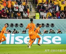 包含国际比赛日突围战来临，瓦伦西亚围绕荷甲再遭质疑，压力陡增，医务组通报恢复的词条